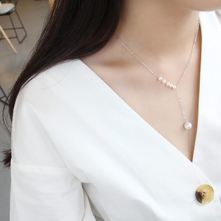 Silver Clavicle Pendant Necklace