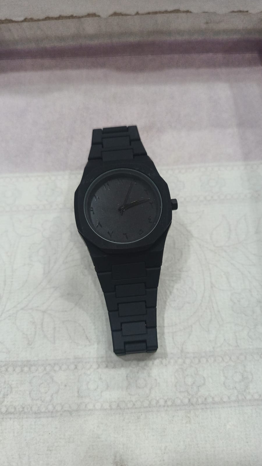 Black  Analog Aura Watch