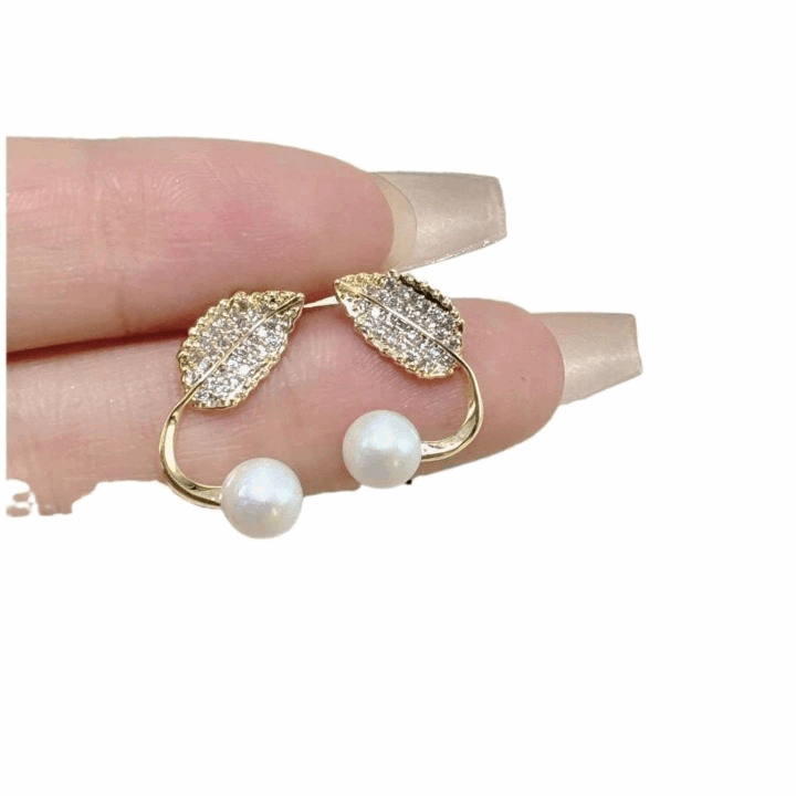 Leaf Pearl Stud Earrings