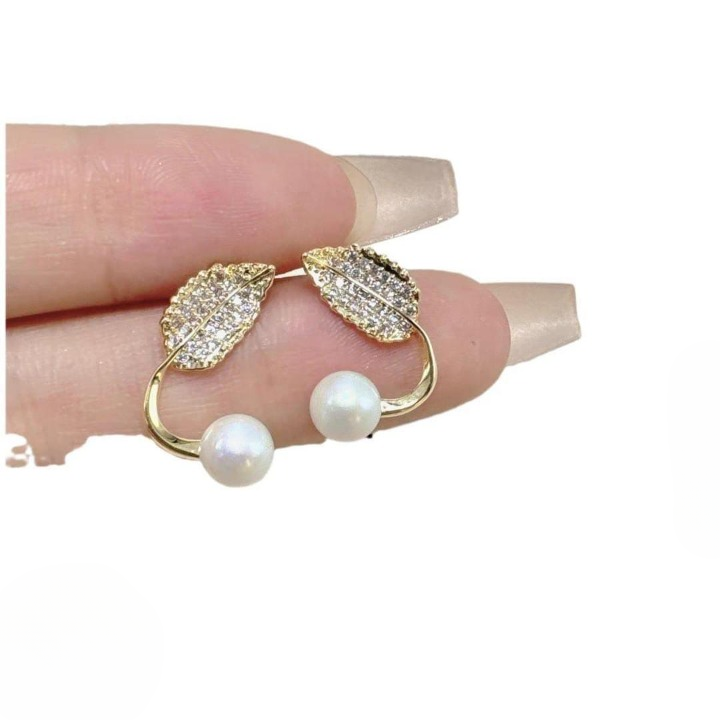 Leaf Pearl Stud Earrings
