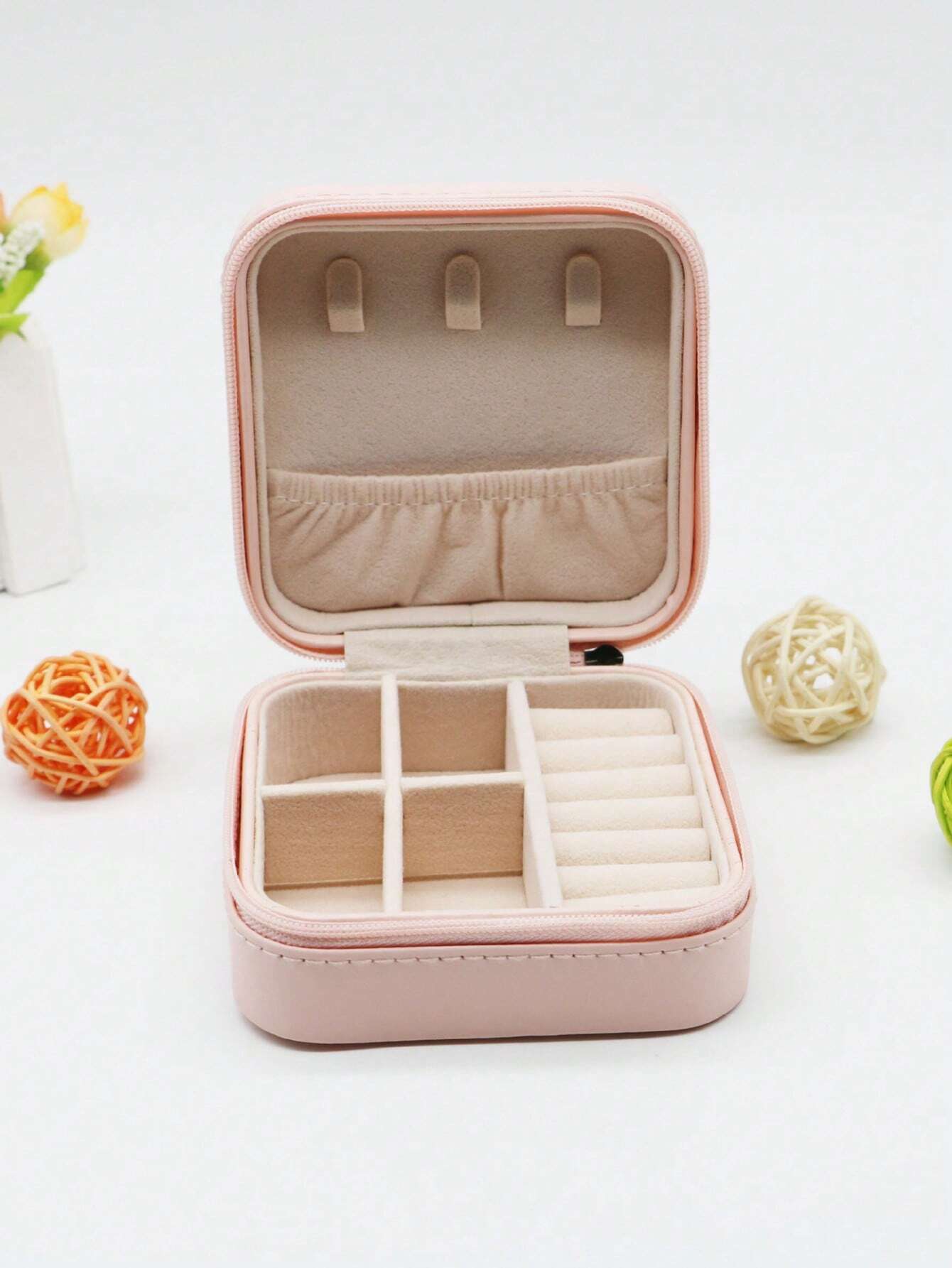 Leather Jewelry Storage Box – Travel Organizer(Random Color)