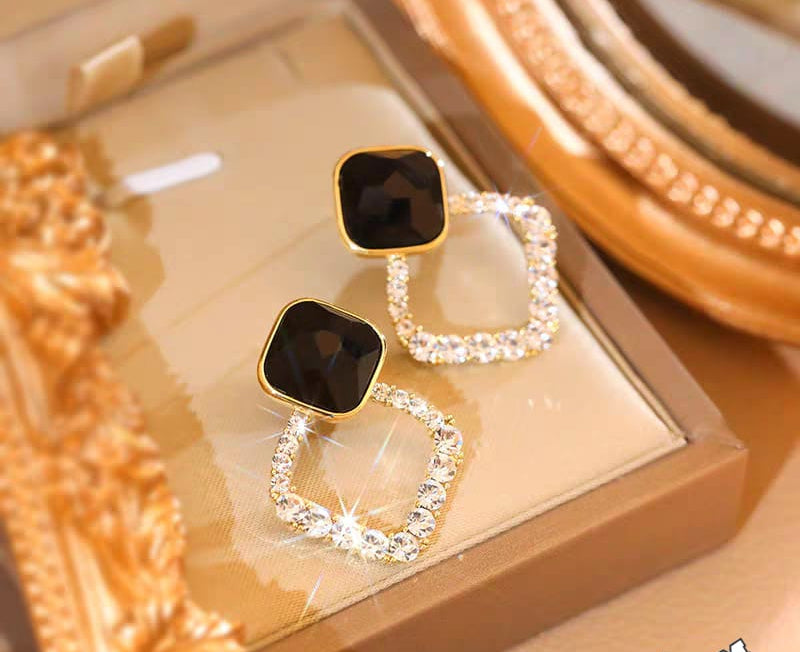 Zircon Korean Black Rhombus Earrings